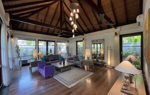 Elegant Jimbaran Retreat with Resort Amenities & Lush Privacy - Jimbaran Bay, Indonesia