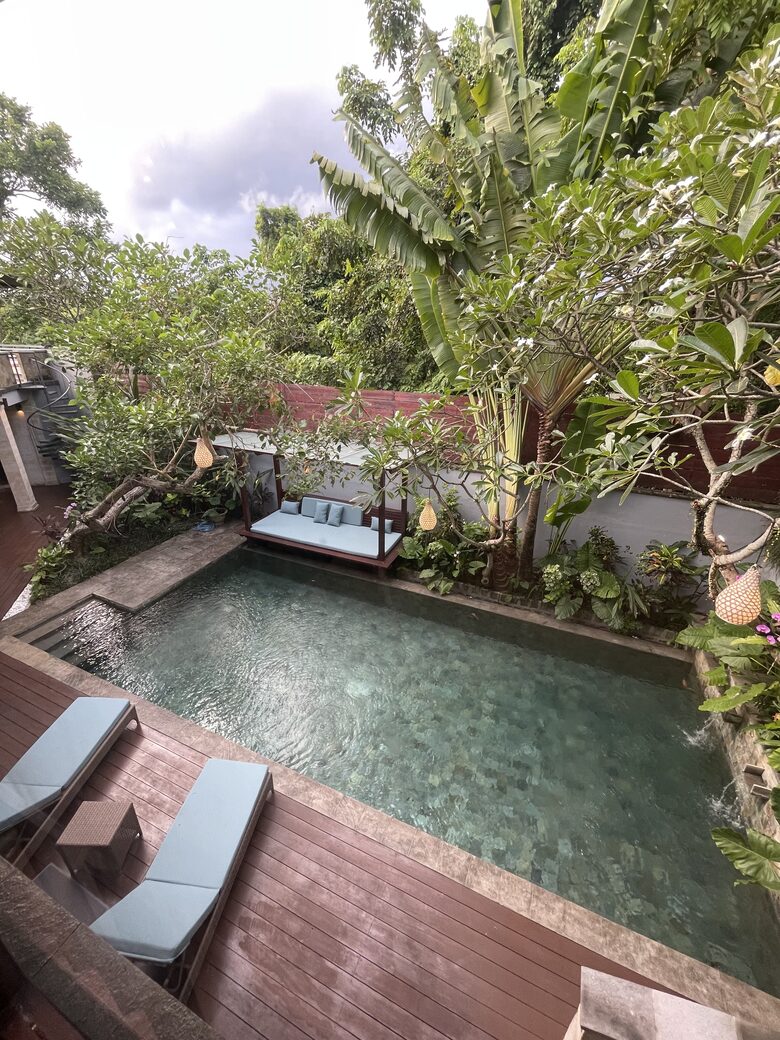 Elegant Jimbaran Retreat with Resort Amenities & Lush Privacy - Jimbaran Bay, Indonesia