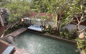 Elegant Jimbaran Retreat with Resort Amenities & Lush Privacy - Jimbaran Bay, Indonesia