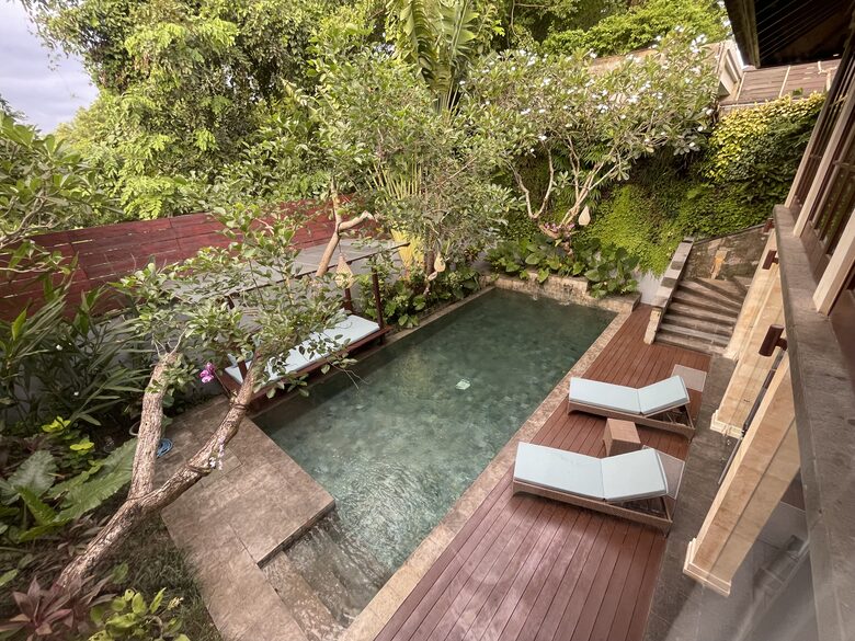 Elegant Jimbaran Retreat with Resort Amenities & Lush Privacy - Jimbaran Bay, Indonesia