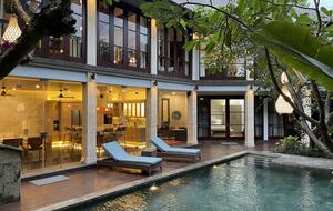 Elegant Jimbaran Retreat with Resort Amenities & Lush Privacy - Jimbaran Bay, Indonesia