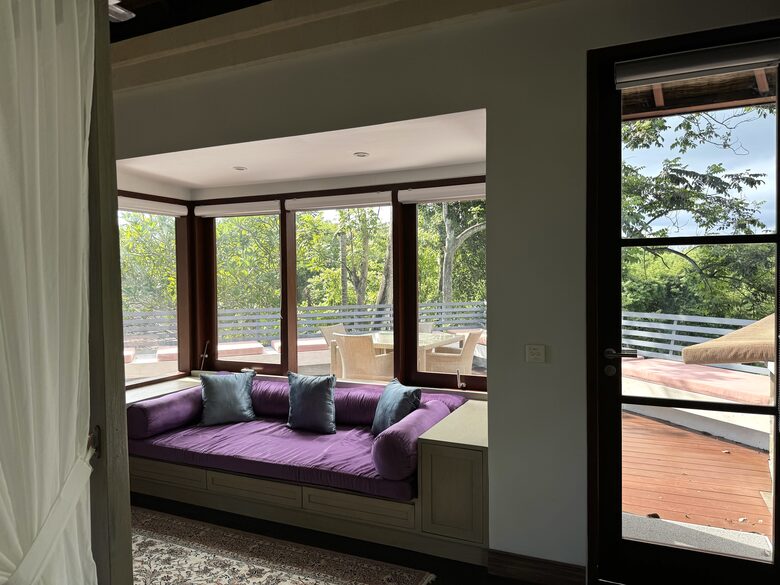 Elegant Jimbaran Retreat with Resort Amenities & Lush Privacy - Jimbaran Bay, Indonesia