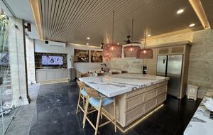 Elegant Jimbaran Retreat with Resort Amenities & Lush Privacy - Jimbaran Bay, Indonesia