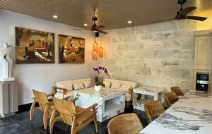 Elegant Jimbaran Retreat with Resort Amenities & Lush Privacy - Jimbaran Bay, Indonesia