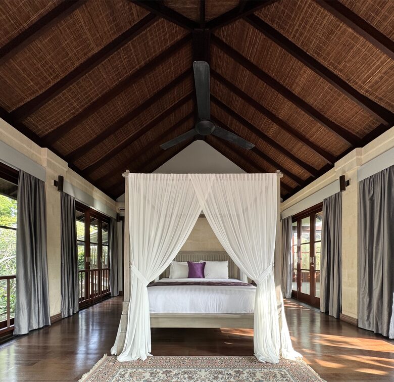 Elegant Jimbaran Retreat with Resort Amenities & Lush Privacy - Jimbaran Bay, Indonesia