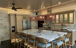 Elegant Jimbaran Retreat with Resort Amenities & Lush Privacy - Jimbaran Bay, Indonesia