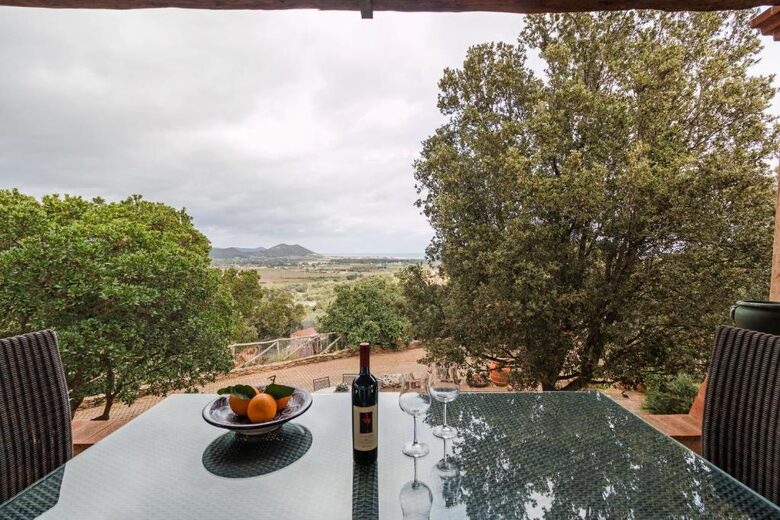 Tasteful Garden Residence with Panoramic Blue Horizons - Siniscola, Italy