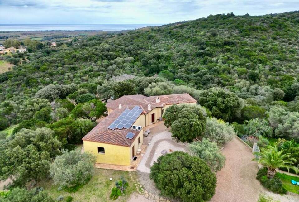 Tasteful Garden Residence with Panoramic Blue Horizons - Siniscola, Italy