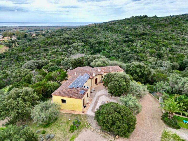 Tasteful Garden Residence with Panoramic Blue Horizons - Siniscola, Italy