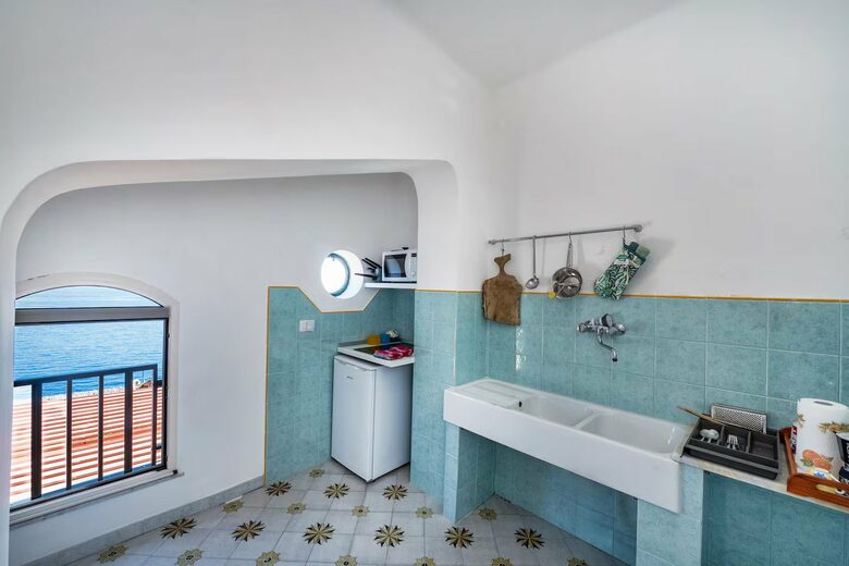 Clifftop Residence with Coastal Panoramas - Conca dei Marini, Amalfi, Italy