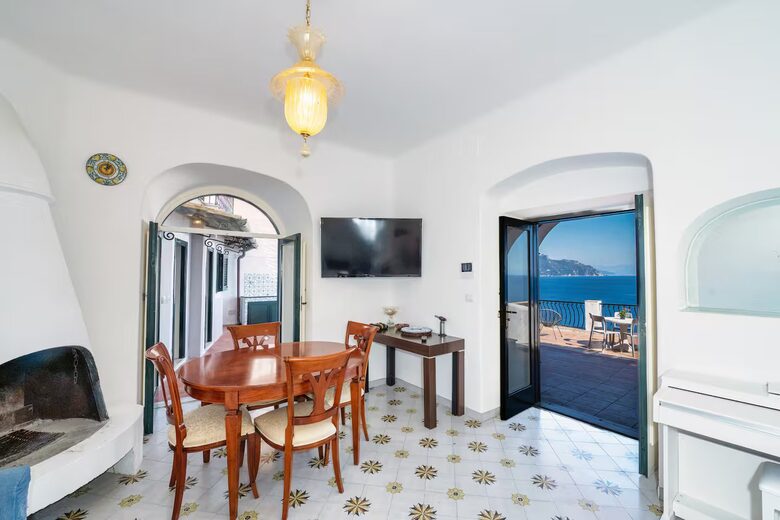 Clifftop Residence with Coastal Panoramas - Conca dei Marini, Amalfi, Italy