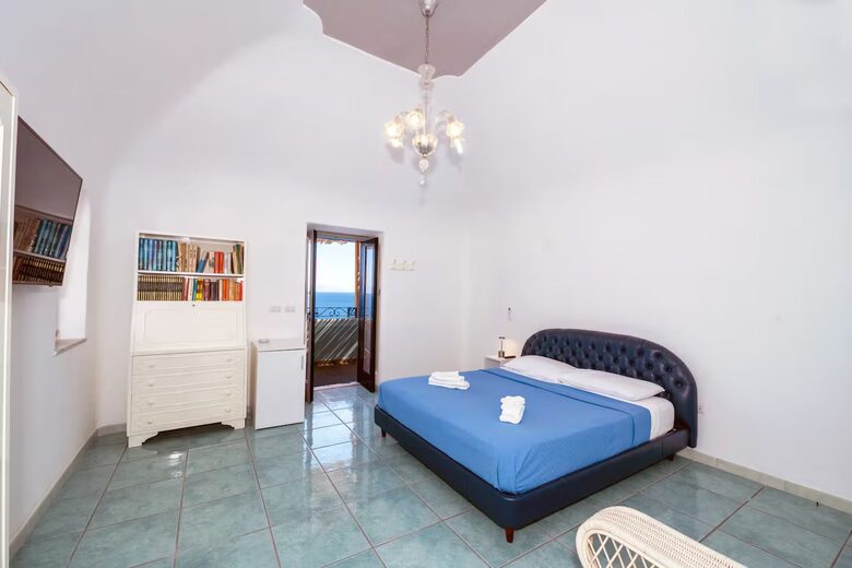 Clifftop Residence with Coastal Panoramas - Conca dei Marini, Amalfi, Italy