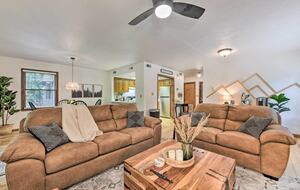 Cozy Maggie Valley Townhome With Hot Tub - Maggie Valley, North Carolina