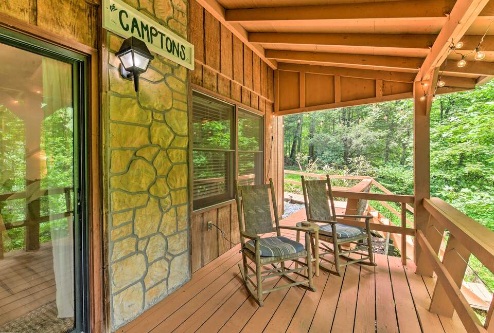 Cozy Maggie Valley Townhome With Hot Tub - Maggie Valley, North Carolina