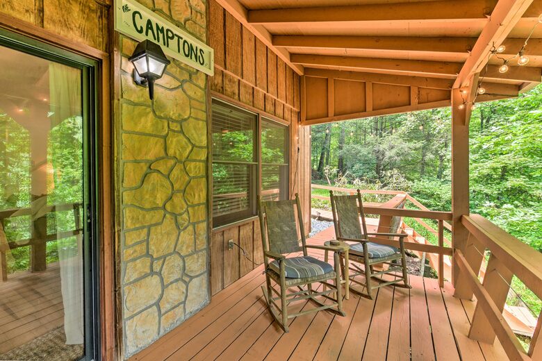 Cozy Maggie Valley Townhome With Hot Tub - Maggie Valley, North Carolina