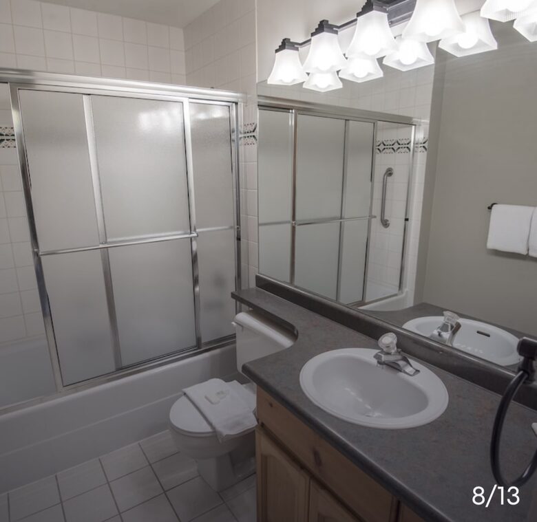 Alpine Comfort at Valhalla | Spacious Home with Easy Mountain Access - Whistler, Canada