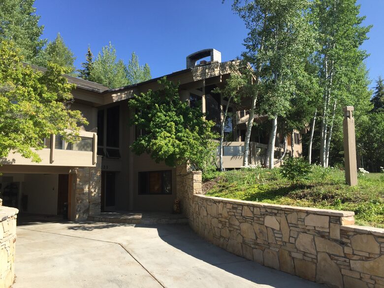 Architectural Alpine Stunner - Park City, Utah