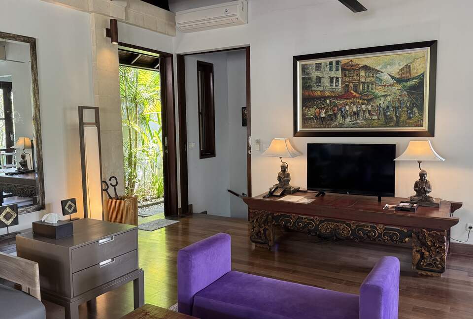 Elegant Jimbaran Retreat with Resort Amenities & Lush Privacy - Jimbaran Bay, Indonesia