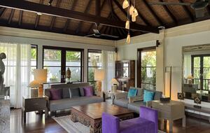 Elegant Jimbaran Retreat with Resort Amenities & Lush Privacy - Jimbaran Bay, Indonesia