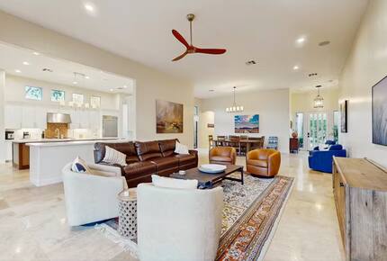 Elegant Desert Escape Near Golf, Dining & Trails - Scottsdale, Arizona