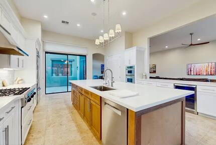 Elegant Desert Escape Near Golf, Dining & Trails - Scottsdale, Arizona