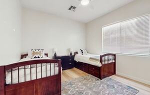 Elegant Desert Escape Near Golf, Dining & Trails - Scottsdale, Arizona