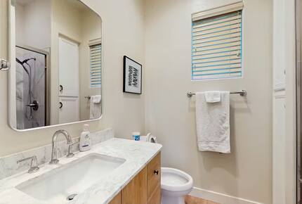 Elegant Desert Escape Near Golf, Dining & Trails - Scottsdale, Arizona