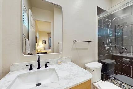 Elegant Desert Escape Near Golf, Dining & Trails - Scottsdale, Arizona