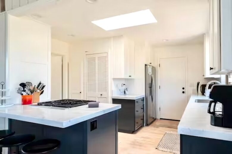 Lagoonfront Stinson Beach Escape - Stinson Beach, California