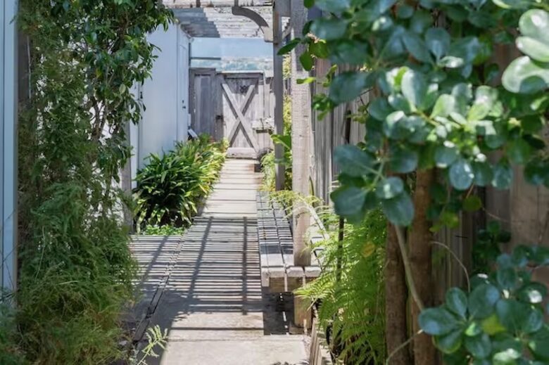 Lagoonfront Stinson Beach Escape - Stinson Beach, California