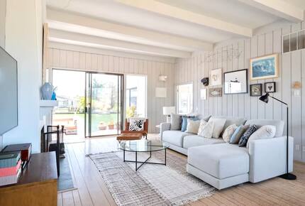 Lagoonfront Stinson Beach Escape - Stinson Beach, California