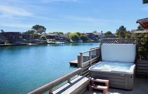 Lagoonfront Stinson Beach Escape - Stinson Beach, California