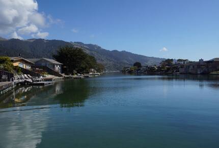 Lagoonfront Stinson Beach Escape - Stinson Beach, California