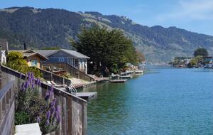 Lagoonfront Stinson Beach Escape - Stinson Beach, California