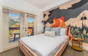 Rocky Mountain View Haven in Canmore - Canmore, Canada