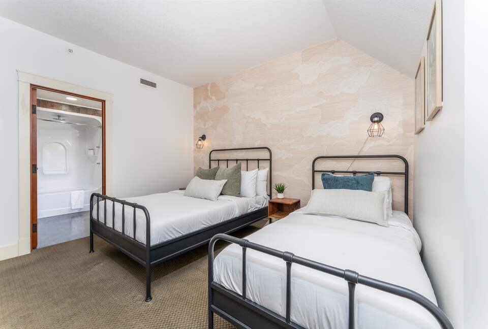 Rocky Mountain View Haven in Canmore - Canmore, Canada