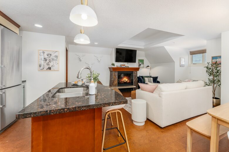 Rocky Mountain View Haven in Canmore - Canmore, Canada