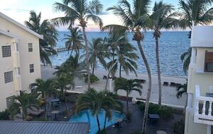 Pelican Reef Villas | Easygoing Beachfront Living on Ambergris Caye - Calle San Pedro, Belize