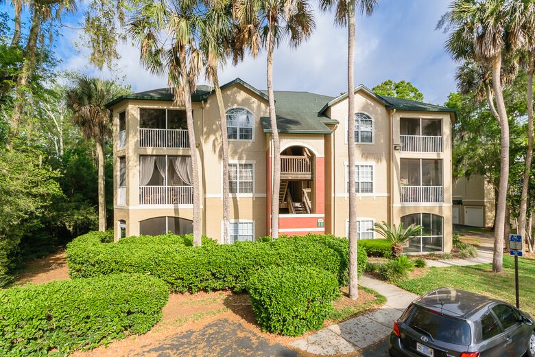 Bright Coastal Escape Steps from Sawgrass & Beaches - Ponte Vedra Beach, Florida