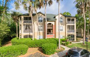 Bright Coastal Escape Steps from Sawgrass & Beaches - Ponte Vedra Beach, Florida