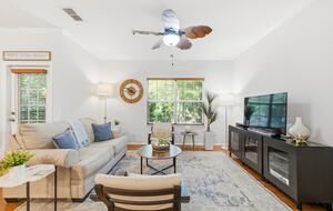 Bright Coastal Escape Steps from Sawgrass & Beaches - Ponte Vedra Beach, Florida