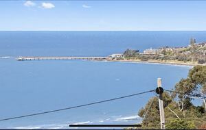 Contemporary Coastal Living in the Heart of Lorne - Lorne, Australia
