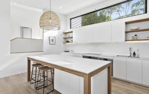 Contemporary Coastal Living in the Heart of Lorne - Lorne, Australia