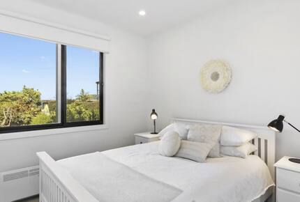 Contemporary Coastal Living in the Heart of Lorne - Lorne, Australia