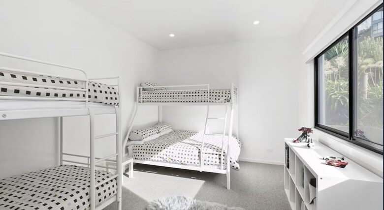 Contemporary Coastal Living in the Heart of Lorne - Lorne, Australia