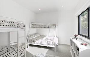 Contemporary Coastal Living in the Heart of Lorne - Lorne, Australia