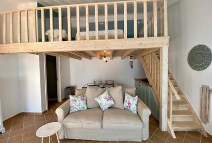 Elegant Farm-Style Escape - Povoa Da Isenta, Portugal