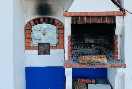 Elegant Farm-Style Escape - Povoa Da Isenta, Portugal