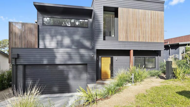 Contemporary Coastal Living in the Heart of Lorne - Lorne, Australia