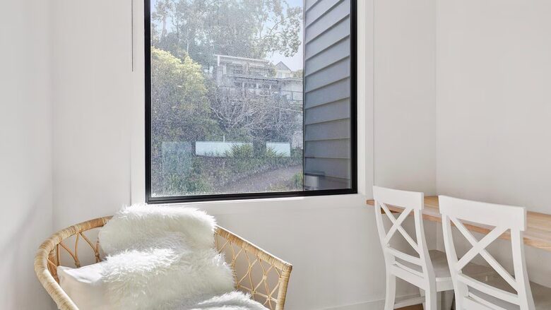 Contemporary Coastal Living in the Heart of Lorne - Lorne, Australia